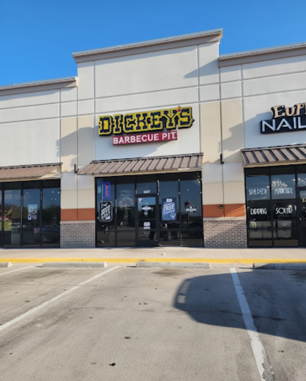 Dickey's Barbecue Pit Franchise in Kaufman, Texas - Image 1